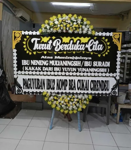 Papan Bunga Duka Kaleng Puring